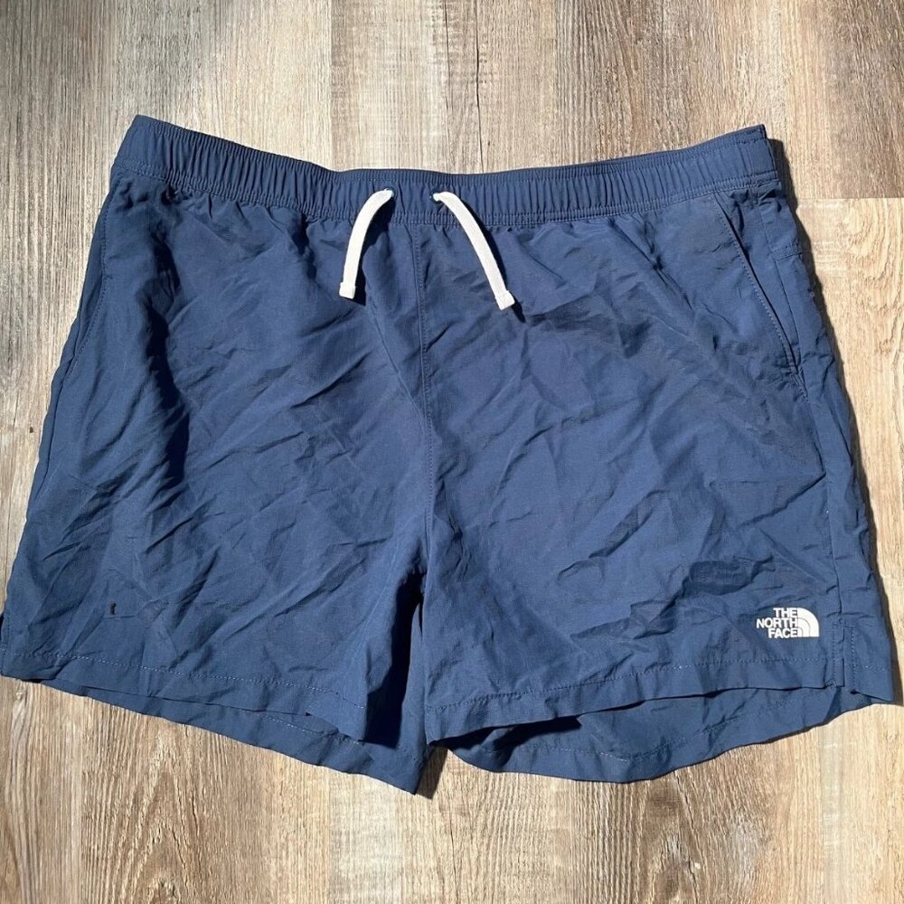 THE NORTH FACE Men’s Action Shorts 2.0 – NWT – Shady Blue, Different Sizes